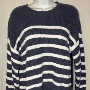 Women's Hollister Size S - Thick Gray/White Long Sleeve Sweater